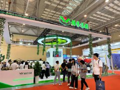 <b>不懈追求生态绿，，，，，一连增添善与美</b>