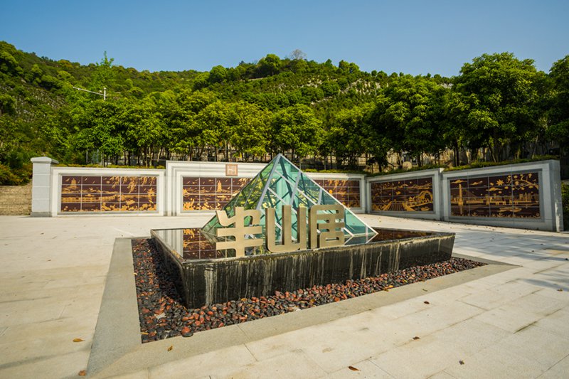 感受自然之美，，，，，，太阳城官网集团的陵园妄想哲学