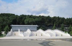 一面墙，，，，，，，，一道景：九龙照壁浮雕景墙的诗画之美